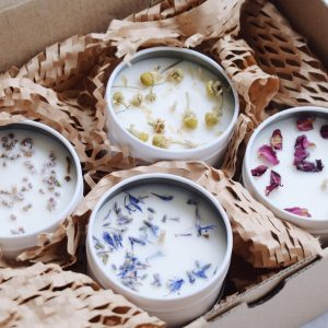 DIY Candle Making Kit: Essential Oils, Vegan Soy Wax, Floral Decor
